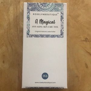 Jade Roller